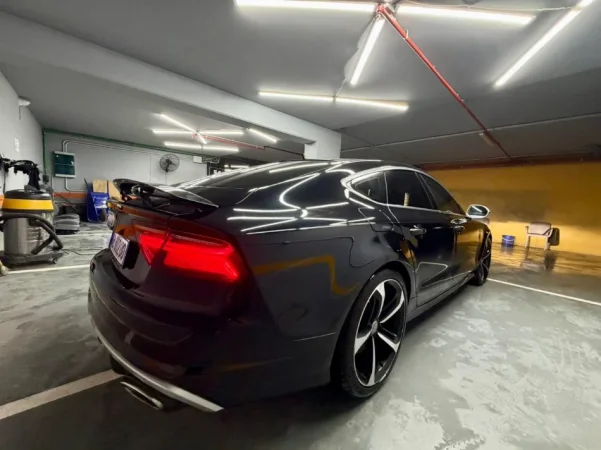Tirane, shes makine AUDI A7 Nafte, e zeze automatik 172.000 km 18.000 €