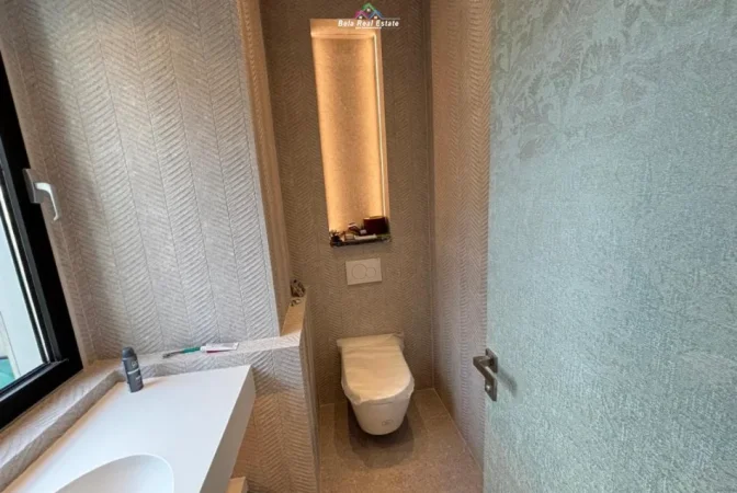 Tirane, shitet apartament 2+1+Ballkon Kati 7, 141 m² 650.000 € (Ambasador 3)