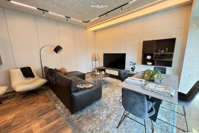 Tirane, shitet apartament 2+1+Ballkon Kati 7, 141 m² 650.000 € (Ambasador 3)
