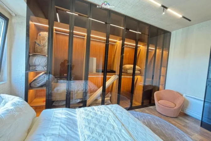 Tirane, shitet apartament 2+1+Ballkon Kati 7, 141 m² 650.000 € (Ambasador 3)