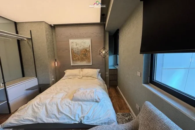 Tirane, shitet apartament 2+1+Ballkon Kati 7, 141 m² 650.000 € (Ambasador 3)