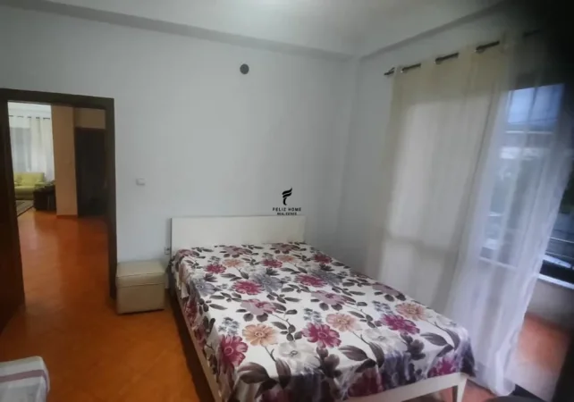 Tirane, jepet me qera apartament 2+1 Kati 2, 148 m² 450 € (QYTETI STUDENTI)