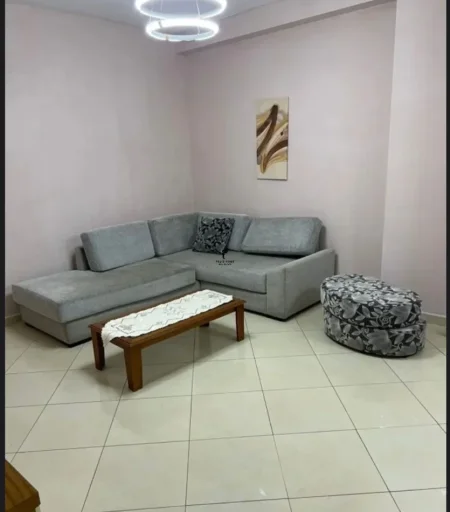 Tirane, jepet me qera apartament 1+1 Kati 7, 60 m² 400 € (ASTIR)