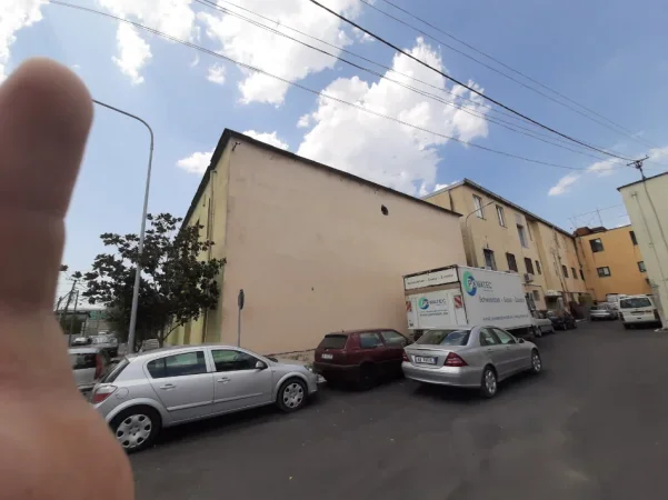 Tirane, shes magazine Kati 2, 750 m² 1.050.000 € (Rruga Zenel Bastari)