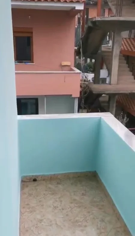 Tirane, jepet me qera shtepi Kati 3, 35 m² 220 € (Rruga Jordan Misja prane Kolegjit Beder)