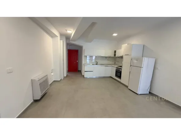 Tirane, shes apartament 2+1+Aneks+Ballkon Kati 1, 123 m² 210.000 € 