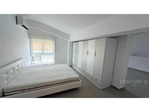 Tirane, shes apartament 2+1+Aneks+Ballkon Kati 1, 123 m² 210.000 € 