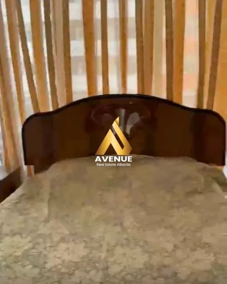 Tirane, jepet me qera apartament 2+1 Kati 3, 100 m² 500 € (Rruga Azem Meshi)