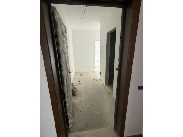 Tirane, shes apartament 1+1+Aneks+Ballkon Kati 4, 74 m² 140.000 € 