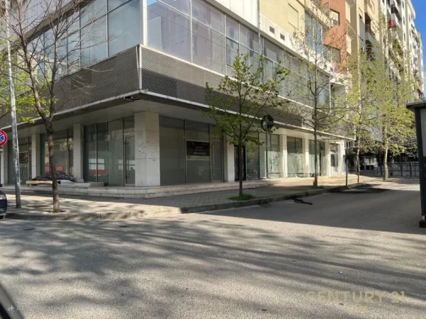 Tirane, shitet ambjent biznesi Kati 0, 415 m² (jordan misja)