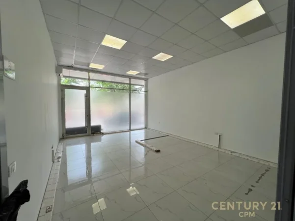 Tirane, shitet ambjent biznesi Kati 0, 415 m² (jordan misja)