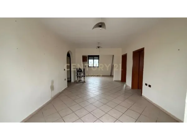 Tirane, shes apartament 2+1+Aneks+Ballkon Kati 4, 93 m² 165.000 € 