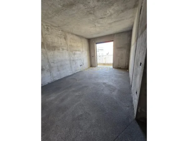 Tirane, shes apartament 1+1+Aneks+Ballkon Kati 6, 78 m² 141.000 € 