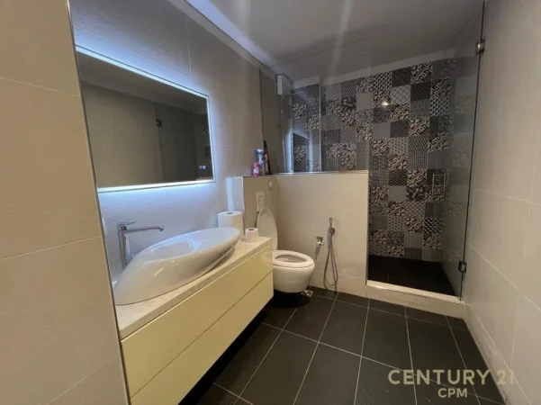 Tirane, shes apartament 3+1+Aneks+Ballkon Kati 9, 166 m² 510.000 € 