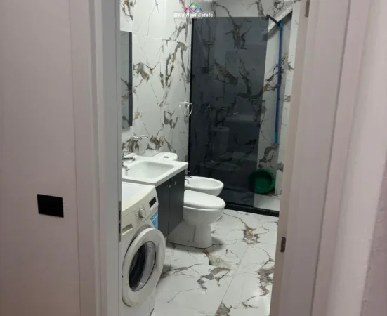 Tirane, jepet me qera apartament 2+1 Kati 5, 100 m² 730 € (kompleksi star)