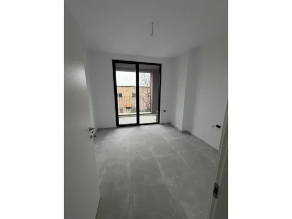 Tirane, shes apartament 1+1+Aneks+Ballkon Kati 8, 59 m² 100.300 € 