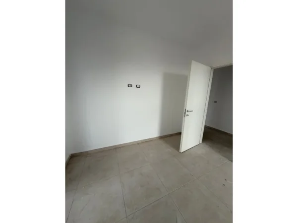 Tirane, shes apartament 1+1+Aneks+Ballkon Kati 8, 59 m² 100.300 € 