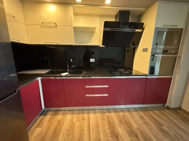 Tirane, jepet me qera apartament 2+1+Aneks+Ballkon Kati 6, 100 m² 500 € (TEK RRETHI)