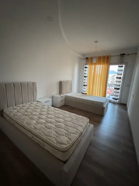 Tirane, jepet me qera apartament 2+1+Aneks+Ballkon Kati 6, 100 m² 500 € (TEK RRETHI)