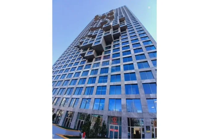 Tirane, shitet apartament , 138.000 m² 569.000 € 