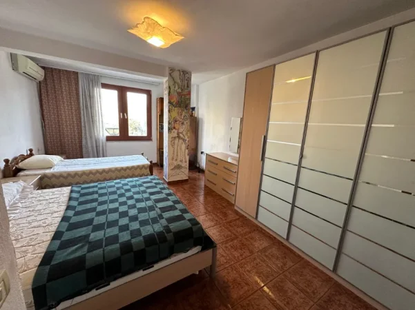 Tirane, shitet apartament 2+1+Ballkon Kati 1, 100 m² 210.000 € (Zogu i Zi)