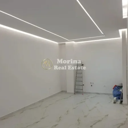 Tirane, jepet me qera ambjent biznesi Kati 1, 74 m² 600 € (Astir)