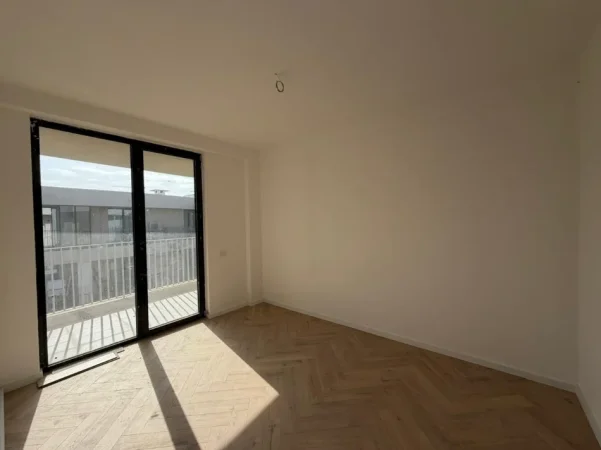 Tirane, jepet me qera apartament 3+1 Kati 11, 150 m² 1.800 € (Rruga Mine Peza.)