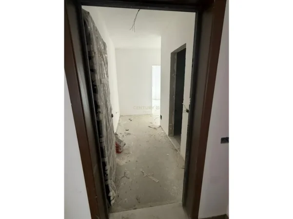 Tirane, shes apartament 1+1 Kati 4, 74 m² 140.000 € (Rruga e Dibres)