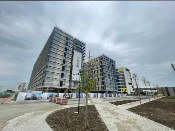 Tirane, shes apartament 2+1 Kati 3, 109 m² 136.800 € (KOMPLEKSI UNIVERS CITY ,ZONA STARTEK)