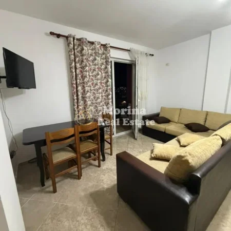 Tirane, jepet me qera apartament 2+1 Kati 7, 85 m² 450 € (5 Maji)
