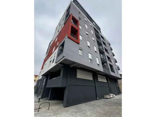Tirane, shes apartament 2+1 Kati 1, 116 m² 198.000 € (5 MAJ)