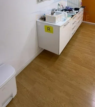 Tirane, jepet me qera ambjent biznesi Kati 1, 54 m² 400 € (Unaza e re)