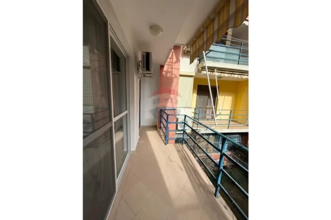 Durres, shitet apartament 1+1+Ballkon Kati 1, 73 m² 115.000 € (Mali I Robit)