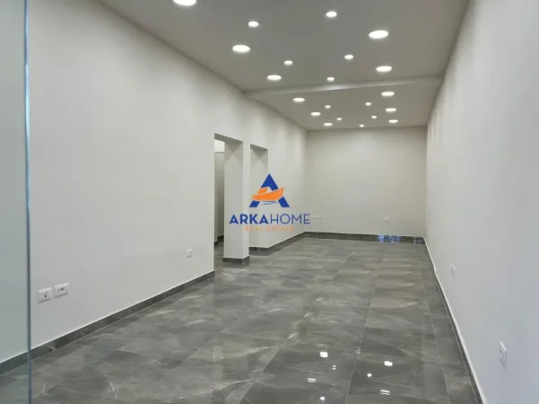 Tirane, jepet me qera ambjent biznesi Kati 0, 70 m² 2.500 € (stadium dinamo)