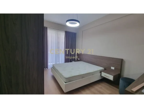 Tirane, jepet me qera apartament 1+1 Kati 1, 65 m² 550 € (Kompleksi JOLLA)