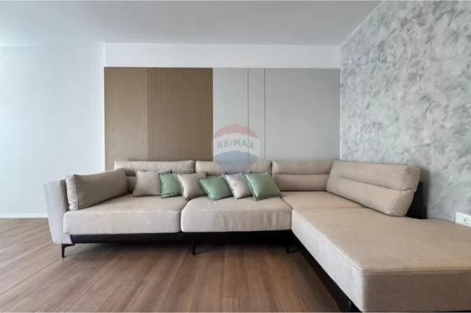 Tirane, jepet me qera apartament 2+1+Ballkon Kati 4, 89 m² 1.000 € (Mine Peza)