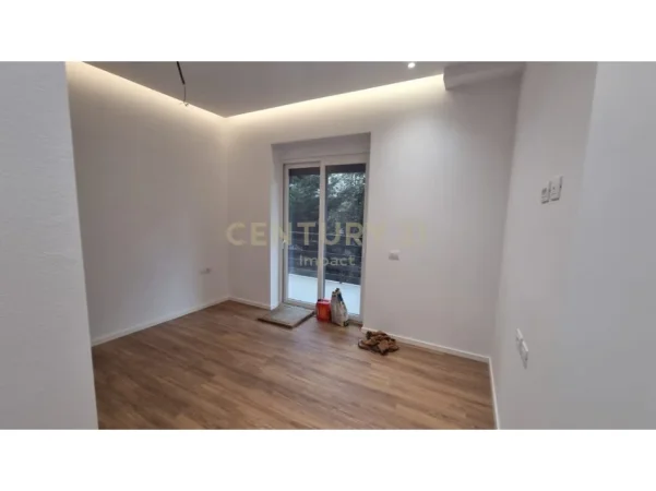 Tirane, shes apartament 2+1 Kati 1, 102 m² 220.000 € (Kopshti Zoologjik)