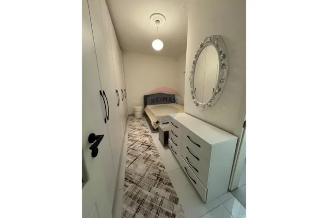 Tirane, jepet me qera apartament 1+1 Kati 1, 58 m² 450 € (QSUT)