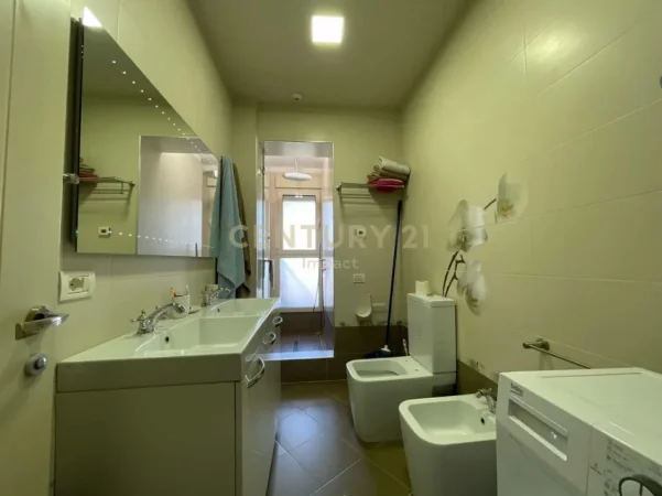 Tirane, shes apartament+verande | Penthouse 4+1 Kati 4, 227 m² 435.000 € (Liqen i Thate)