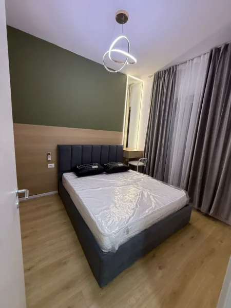 Tirane, jepet me qera apartament 1+1 Kati 6, 60 m² 500 € (Ali Demit)