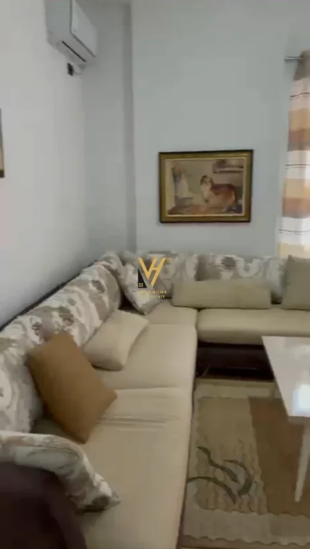 Tirane, jepet me qera apartament 2+1+Ballkon Kati 3, 105 m² 520 € (FABRIKA E MIELLIT)