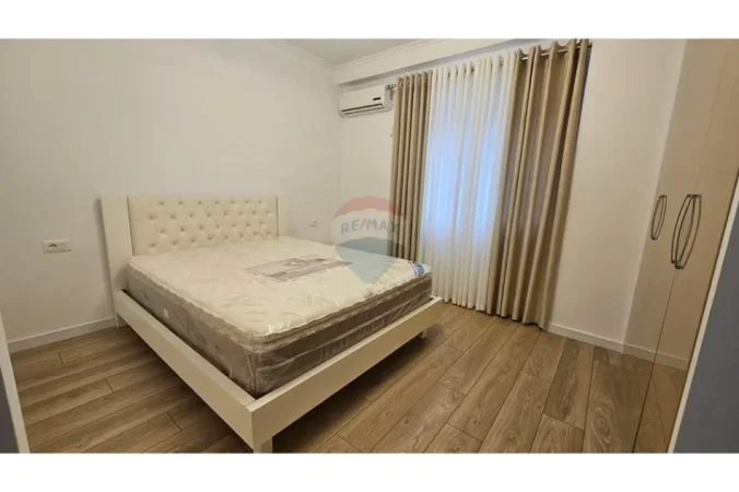 Tirane, jepet me qera apartament 2+1+Ballkon Kati 3, 100 m² 800 € (Kodra e Diellit)