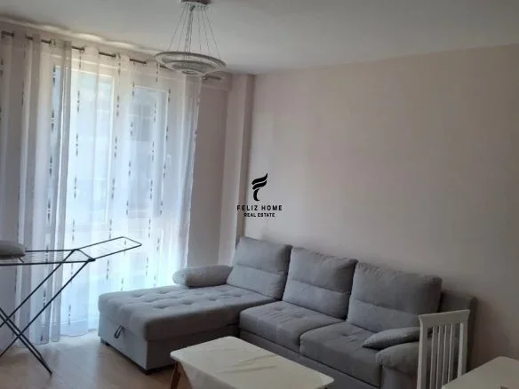 Tirane, jepet me qera apartament 2+1+Ballkon Kati 4, 110 m² 700 € (FUSHA E AVIACIONIT)