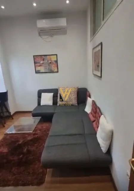 Tirane, jepet me qera apartament 1+1+Ballkon Kati 1, 62 m² 600 € (9 KATESHET)