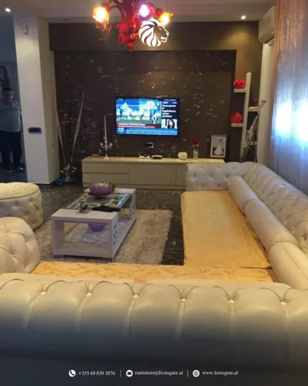 Tirane, jap me qera apartament 2+1 , 125 m² 800 € 