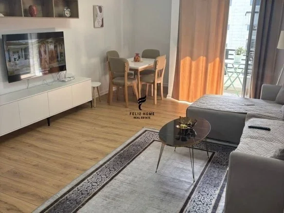 Tirane, jepet me qera apartament 2+1+Ballkon Kati 5, 90 m² 700 € (21 DHJETORI)