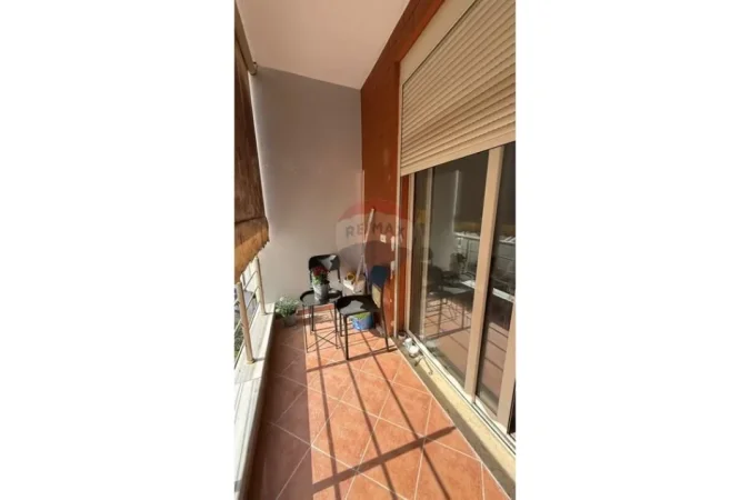 Tirane, jepet me qera apartament 1+1 , 65 m² 500 € 