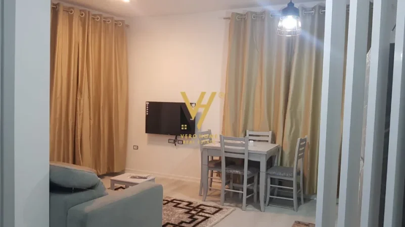 Tirane, jepet me qera apartament 1+1+Ballkon Kati 2, 60 m² 690 € (KOMUNA E PARISIT)