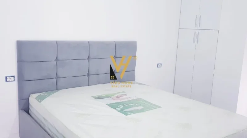 Tirane, jepet me qera apartament 1+1+Ballkon Kati 2, 60 m² 690 € (KOMUNA E PARISIT)