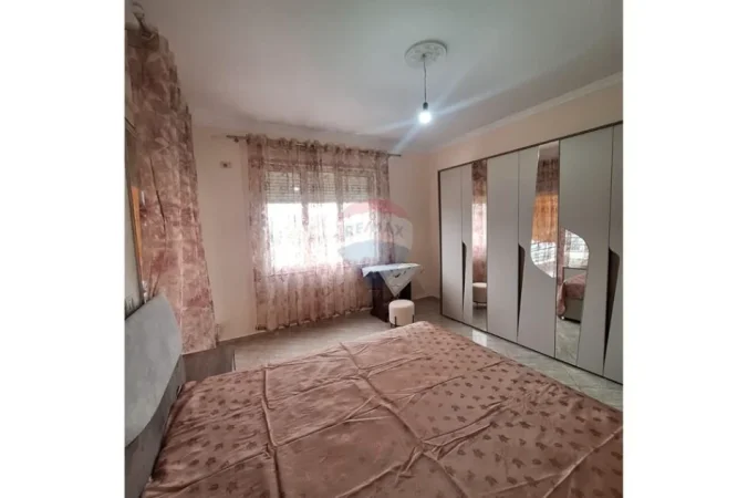 Tirane, jepet me qera apartament 2+1 Kati 2, 120 m² 600 € (karl gega)